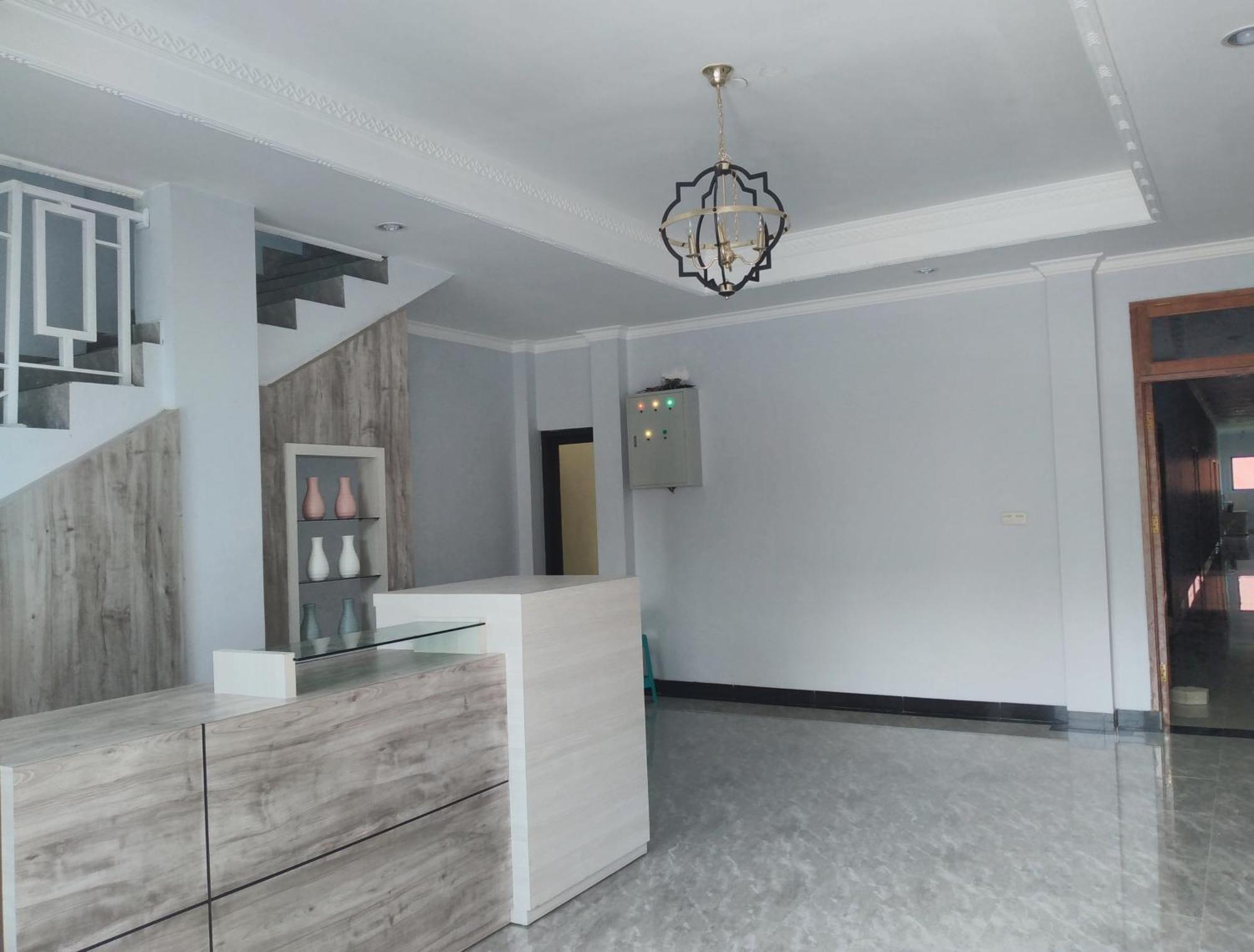 Grha Raf Homestay Makale Exterior photo