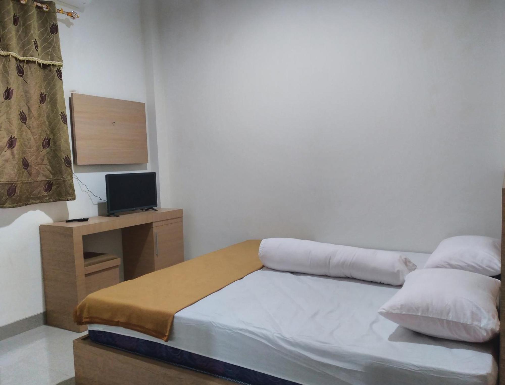 Grha Raf Homestay Makale Exterior photo